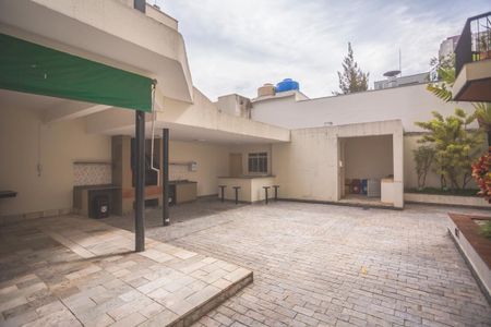 Apartamento à venda com 137m², 3 quartos e 2 vagas Apartamento à venda com 137m², 3 quartos e 2 vagasÁrea comum - Churrasqueira