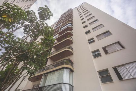Apartamento à venda com 137m², 3 quartos e 2 vagas Apartamento à venda com 137m², 3 quartos e 2 vagasFachada