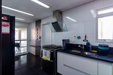 Apartamento para alugar com 200m², 3 quartos e 3 vagas Apartamento para alugar com 200m², 3 quartos e 3 vagasCozinha