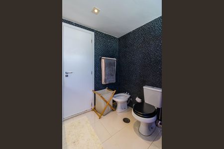 Apartamento para alugar com 200m², 3 quartos e 3 vagas Apartamento para alugar com 200m², 3 quartos e 3 vagasBanheiro 3