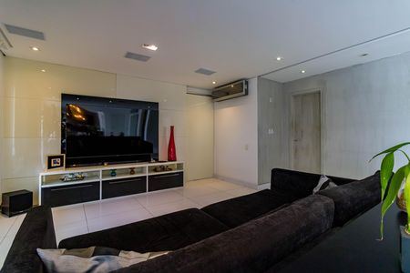 Apartamento para alugar com 200m², 3 quartos e 3 vagas Apartamento para alugar com 200m², 3 quartos e 3 vagasSala