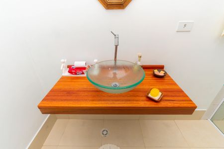 Casa à venda com 400m², 6 quartos e 11 vagasCasa 2 - Banheiro