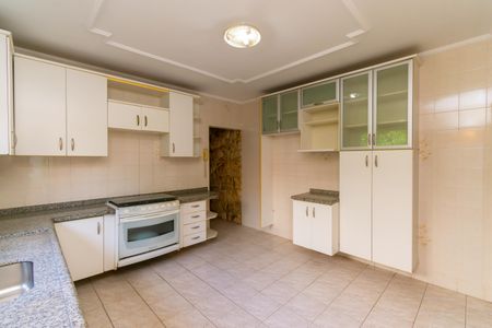 Casa à venda com 400m², 6 quartos e 11 vagasCozinha