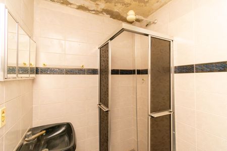 Casa à venda com 400m², 6 quartos e 11 vagasBanheiro de Serviço