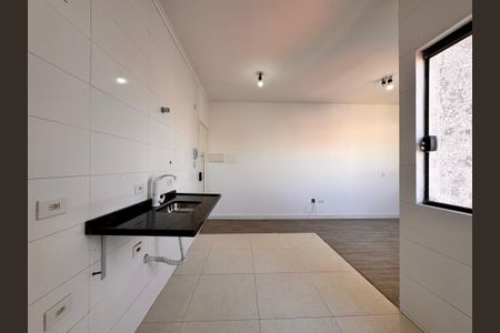Apartamento à venda com 104m², 2 quartos e 2 vagasCozinha
