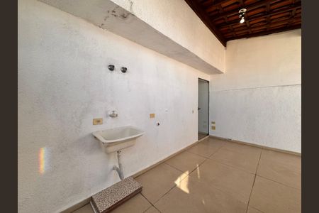 Apartamento à venda com 104m², 2 quartos e 2 vagasLavanderia