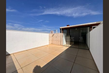 Apartamento à venda com 104m², 2 quartos e 2 vagasCobertura