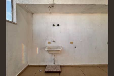 Apartamento à venda com 104m², 2 quartos e 2 vagasLavanderia