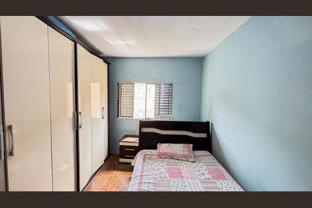 Casa à venda com 300m², 4 quartos e 2 vagasCasa 1 - Quarto 2