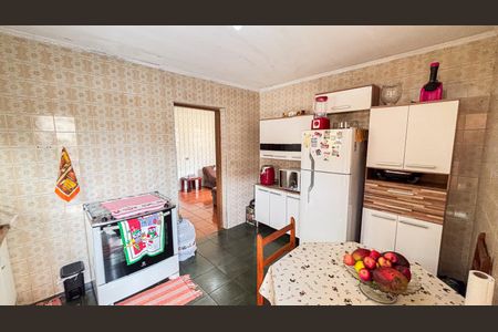 Casa à venda com 300m², 4 quartos e 2 vagasCasa 1 - Cozinha