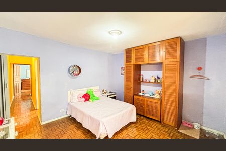 Casa à venda com 300m², 4 quartos e 2 vagasCasa 1 - Quarto 1