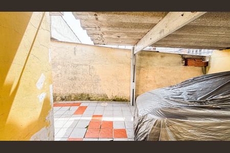 Casa à venda com 300m², 4 quartos e 2 vagas Casa à venda com 300m², 4 quartos e 2 vagasQuintal - Garagem