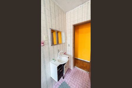 Casa à venda com 300m², 4 quartos e 2 vagasBanheiro