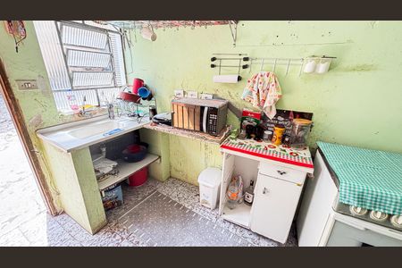 Casa à venda com 300m², 4 quartos e 2 vagas Casa à venda com 300m², 4 quartos e 2 vagasCasa 2 - Cozinha