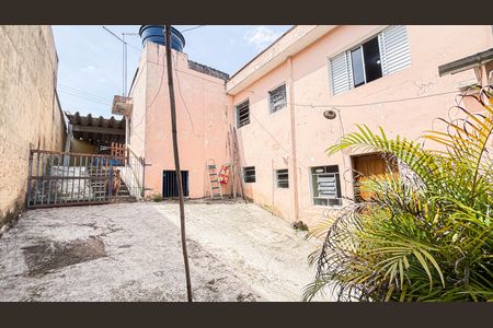 Casa à venda com 300m², 4 quartos e 2 vagas Casa à venda com 300m², 4 quartos e 2 vagasQuintal