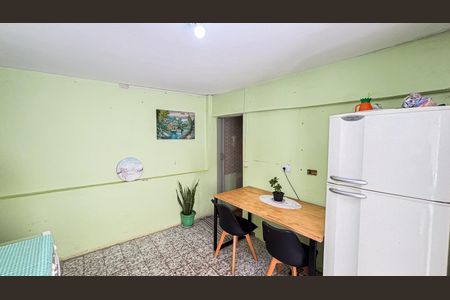 Casa à venda com 300m², 4 quartos e 2 vagasCasa 2 - Cozinha