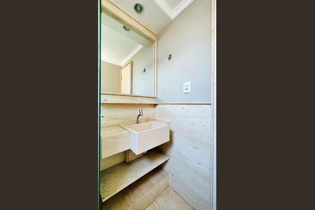 Apartamento à venda com 182m², 3 quartos e 2 vagasBanheiro