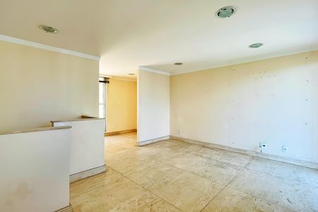 Apartamento à venda com 182m², 3 quartos e 2 vagasSala de TV