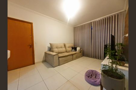 Apartamento à venda com 80m², 2 quartos e 2 vagasSala