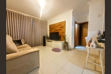 Apartamento à venda com 80m², 2 quartos e 2 vagasSala