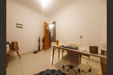 Apartamento à venda com 80m², 2 quartos e 2 vagasQuarto 2