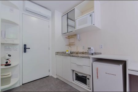 Studio para alugar com 32m², 1 quarto e sem vaga Studio para alugar com 32m², 1 quarto e sem vagaCozinha