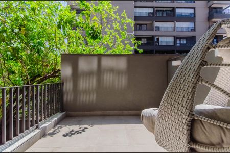 Studio para alugar com 32m², 1 quarto e sem vaga Studio para alugar com 32m², 1 quarto e sem vagaVaranda