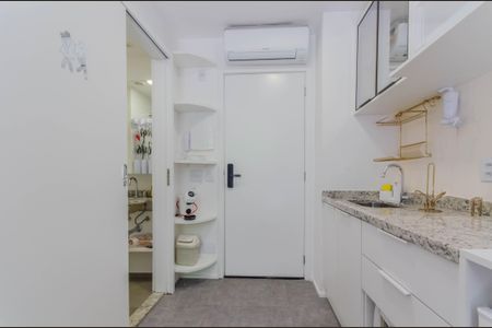 Studio para alugar com 32m², 1 quarto e sem vaga Studio para alugar com 32m², 1 quarto e sem vagaCozinha