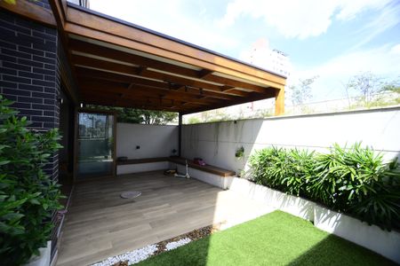 Apartamento à venda com 134m², 2 quartos e 2 vagasVaranda - Sala