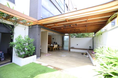 Apartamento à venda com 134m², 2 quartos e 2 vagasVaranda - Sala