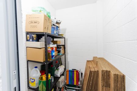 Apartamento à venda com 78m², 2 quartos e 2 vagas Apartamento à venda com 78m², 2 quartos e 2 vagasDepósito