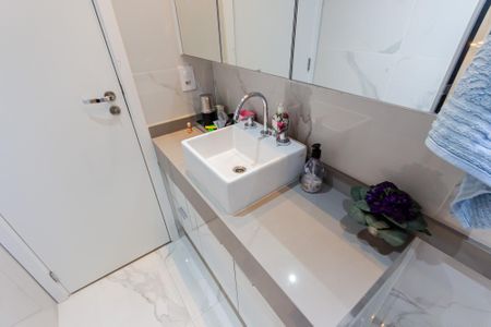 Apartamento à venda com 78m², 2 quartos e 2 vagas Apartamento à venda com 78m², 2 quartos e 2 vagasPia