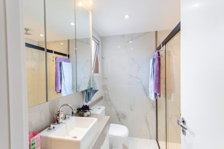 Apartamento à venda com 78m², 2 quartos e 2 vagas Apartamento à venda com 78m², 2 quartos e 2 vagasBanheiro da Suíte 2