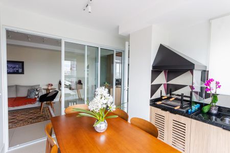 Apartamento à venda com 78m², 2 quartos e 2 vagas Apartamento à venda com 78m², 2 quartos e 2 vagasVaranda