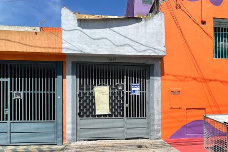 Casa à venda com 66m², 2 quartos e 1 vagaFachada e placa