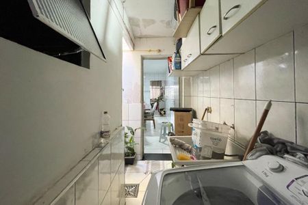 Casa à venda com 66m², 2 quartos e 1 vagaÁrea de Serviço