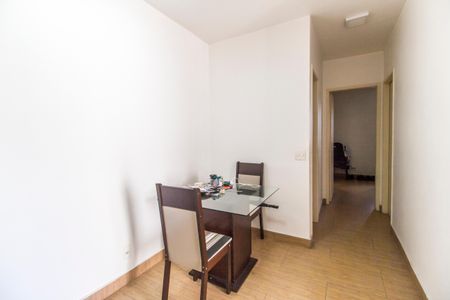 Apartamento para alugar com 63m², 2 quartos e 1 vagaSala