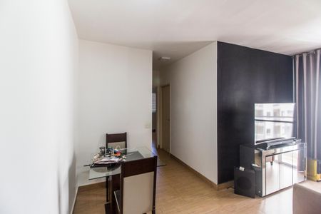 Apartamento para alugar com 63m², 2 quartos e 1 vagaSala