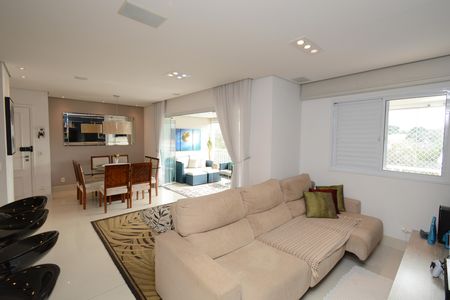 Apartamento à venda com 93m², 2 quartos e 2 vagasSala