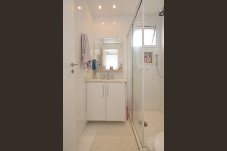 Apartamento à venda com 93m², 2 quartos e 2 vagasBanheiro da Suíte 1