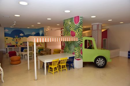 Apartamento à venda com 93m², 2 quartos e 2 vagasBrinquedoteca