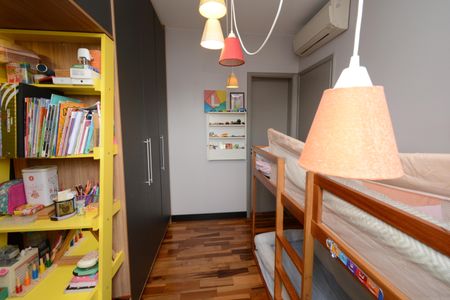 Apartamento à venda com 93m², 2 quartos e 2 vagasSuíte 2