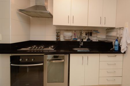 Apartamento à venda com 93m², 2 quartos e 2 vagasDetalhe da cozinha