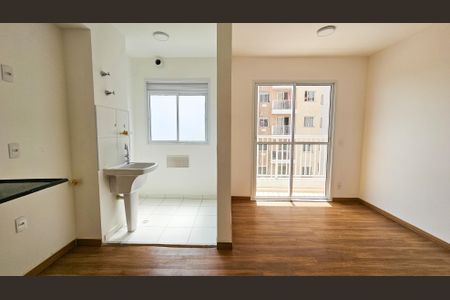 Apartamento à venda com 37m², 2 quartos e sem vagaSala / Cozinha