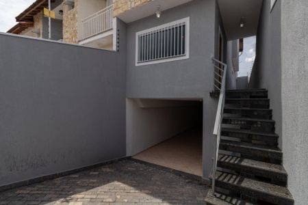 Casa à venda com 165m², 3 quartos e 6 vagasGaragem/Escadaria