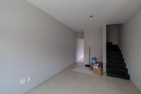 Casa à venda com 165m², 3 quartos e 6 vagasSala