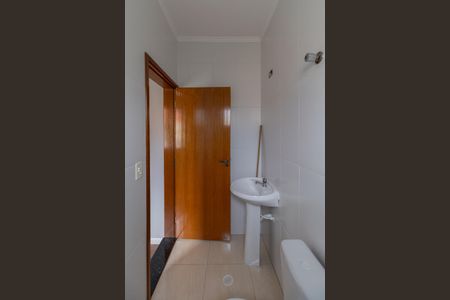 Casa à venda com 165m², 3 quartos e 6 vagasBanheiro Suíte 2