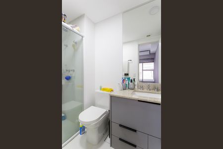 Apartamento à venda com 65m², 2 quartos e 1 vaga Apartamento à venda com 65m², 2 quartos e 1 vagaBanheiro da Suíte