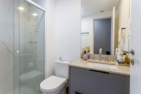 Apartamento à venda com 65m², 2 quartos e 1 vaga Apartamento à venda com 65m², 2 quartos e 1 vagaBanheiro Social