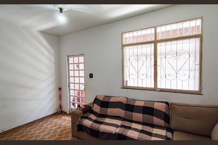 Casa à venda com 230m², 3 quartos e 1 vagaSala